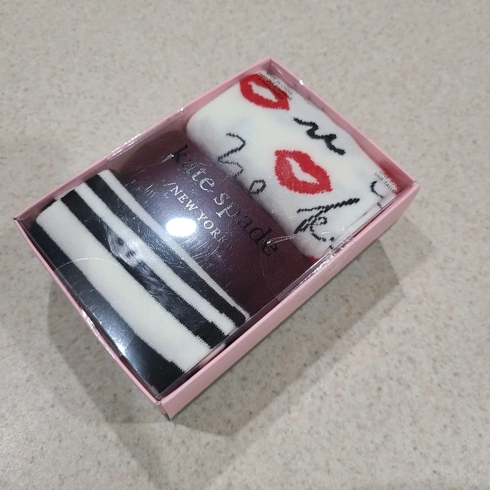 NWT Kate Spade New York 3 Pair Crew Socks Floral Striped Lips - Picture 9 of 9